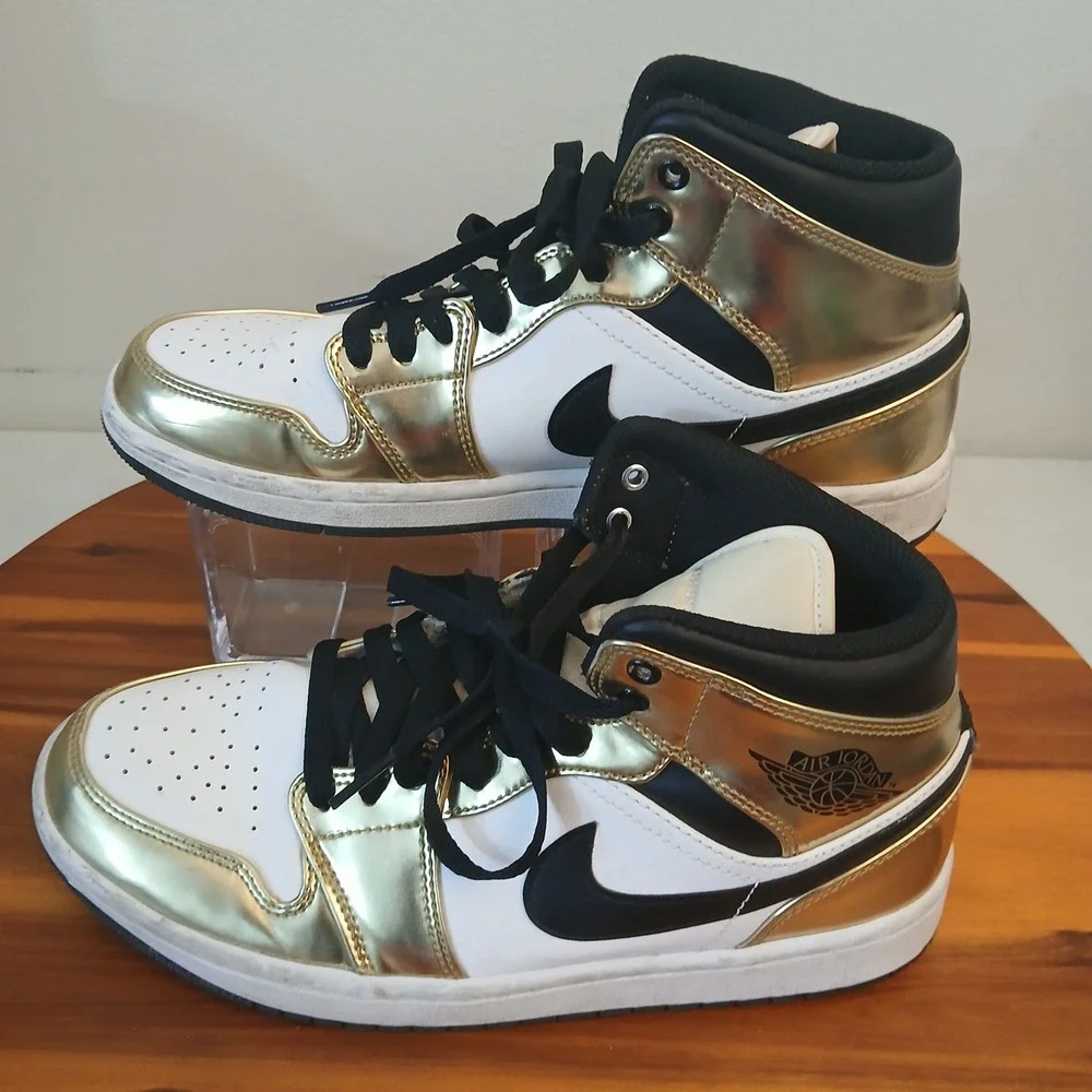 Nike Air Jordan 1 Mid SE Metallic Gold Men 7.5 White Shoes Sneakers DC1419-700